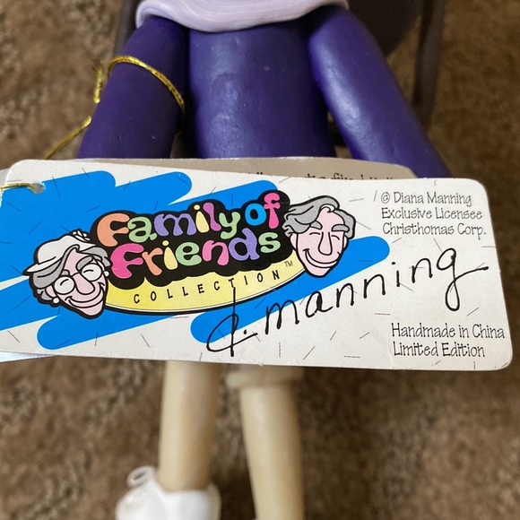 Family Of Friends the Shelf Sitter Diana Manning Limited Edition Born to shop - Picture 5 of 8